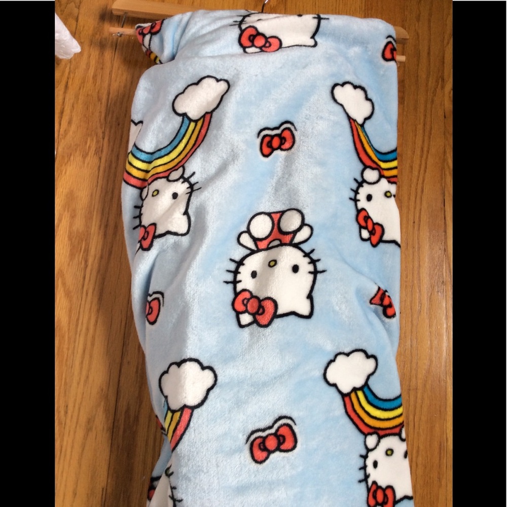 Hello kitty blanket